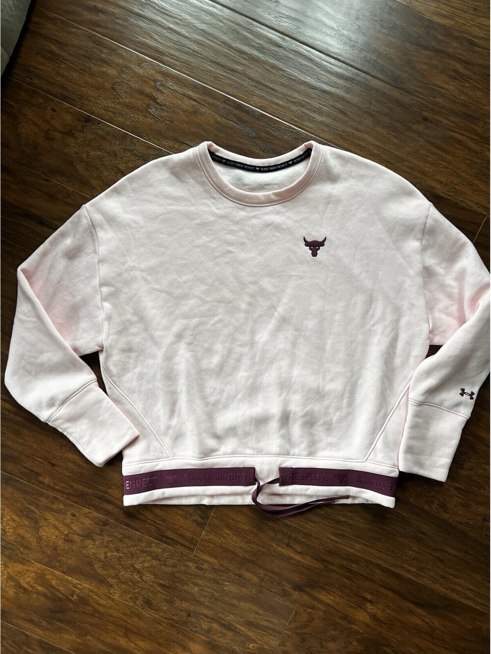 Under Armour Project Rock Iron Paradise Women’s Small Sweatshirt Crew Pink EUC!